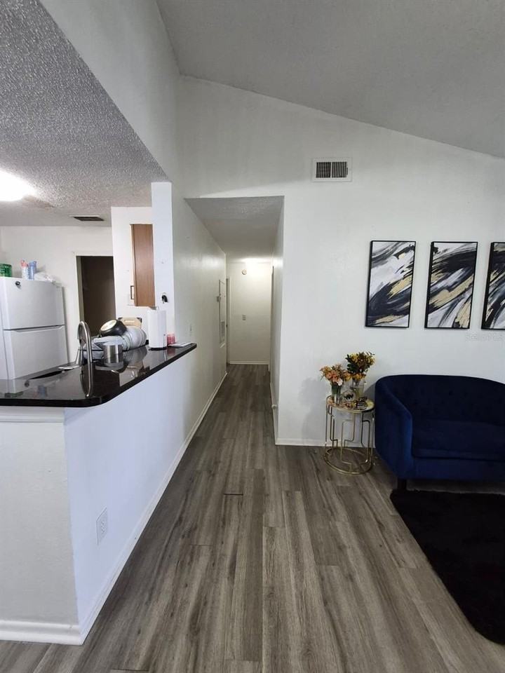 2031 Cascades Blvd #307 - Photo 4 of 21