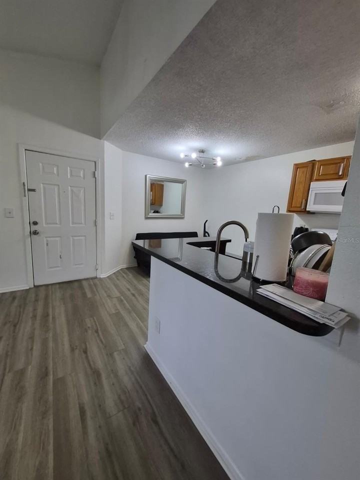 2031 Cascades Blvd #307 - Photo 5 of 21