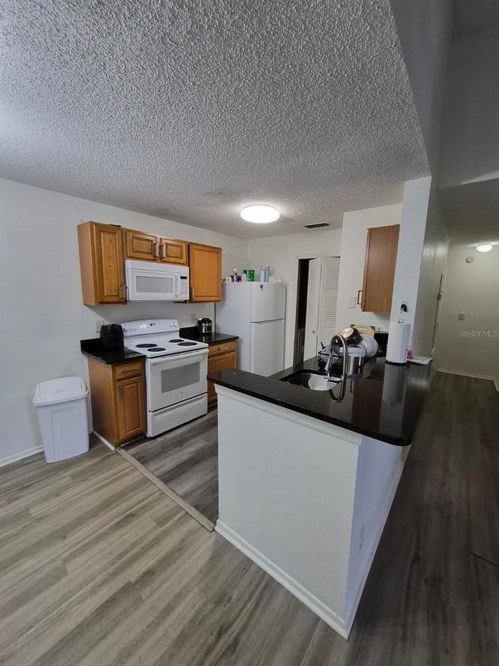 2031 Cascades Blvd #307 - Photo 6 of 21