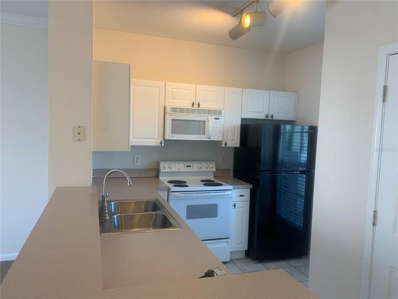 573 Water St #573 - Photo 3 of 30
