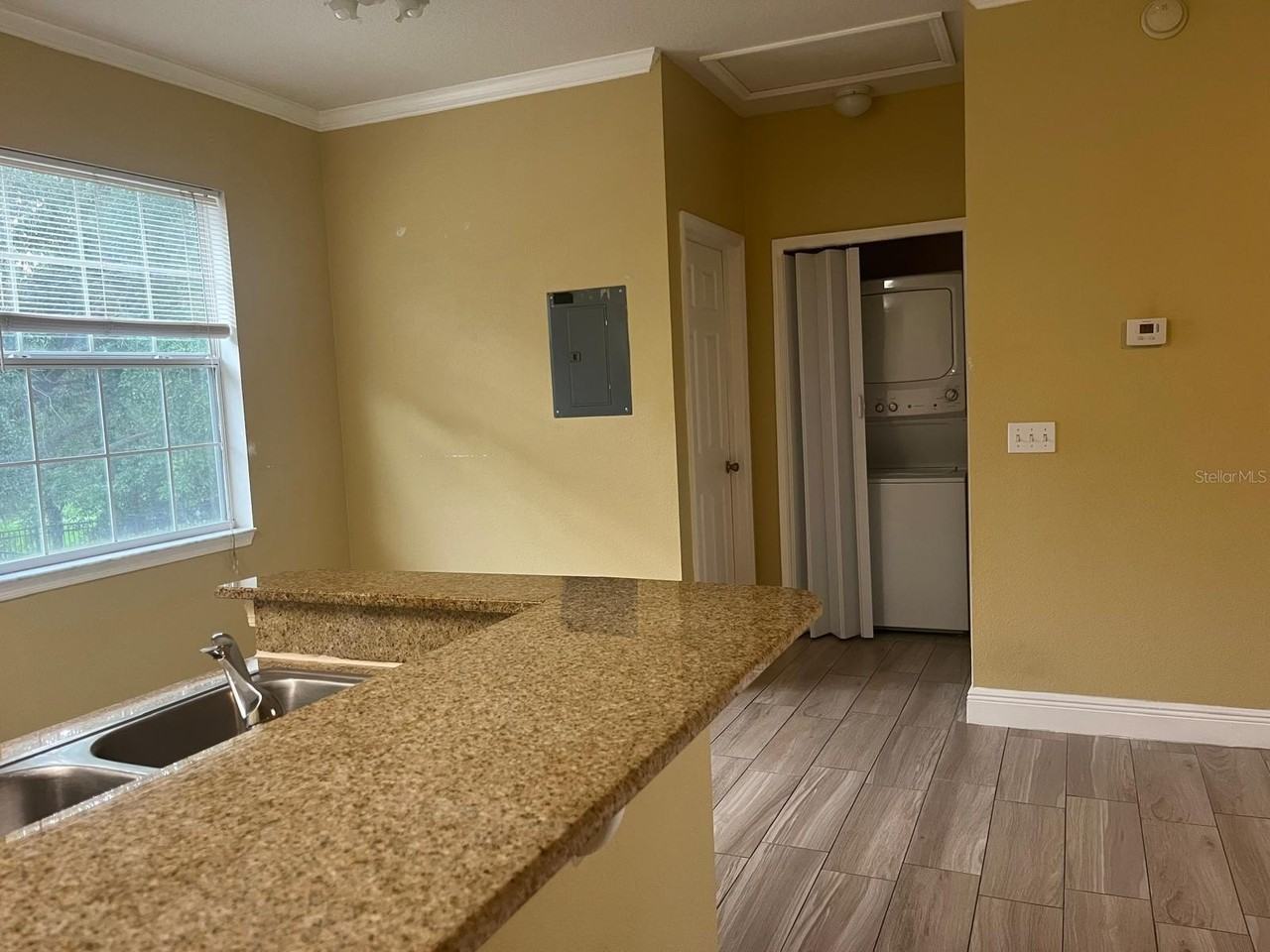 341 Southern Pecan Cir #201 - Photo 6 of 23