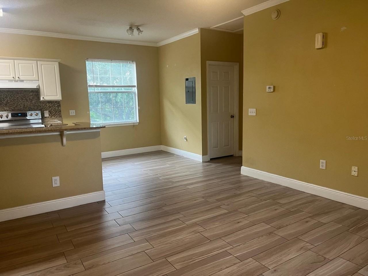 341 Southern Pecan Cir #201 - Photo 7 of 23