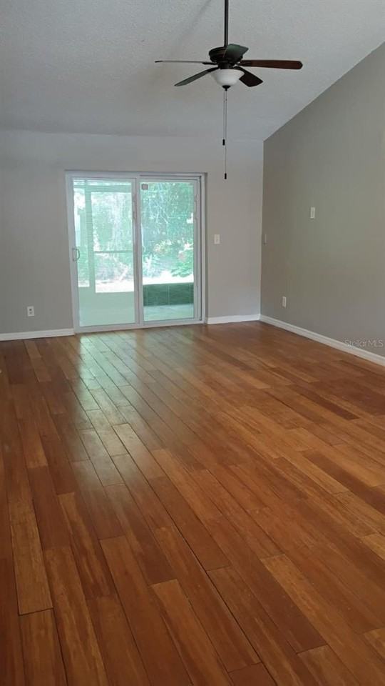 137 Creekside Way - Photo 5 of 15