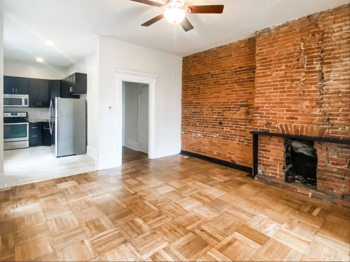 1510 Pine St #2R - Photo 4 of 6