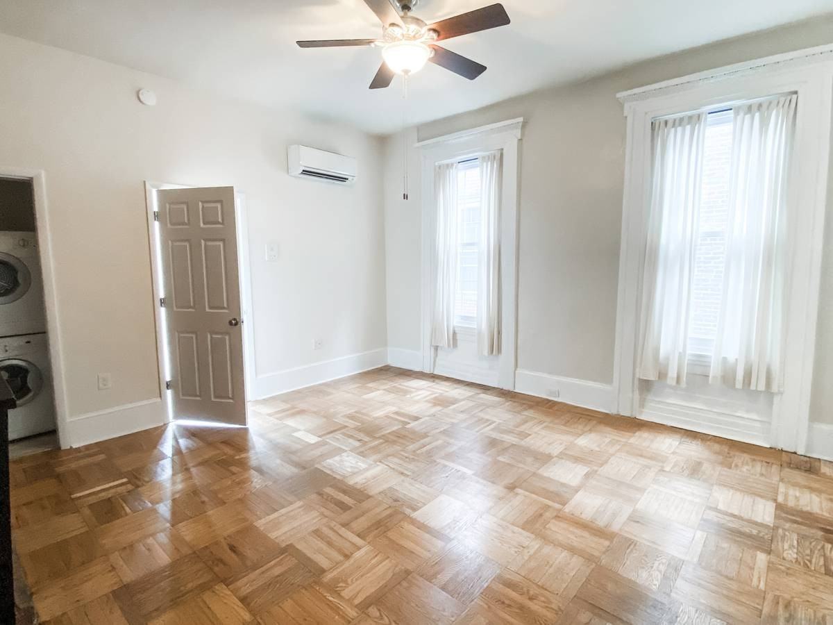 1510 Pine St #2R - Photo 5 of 6