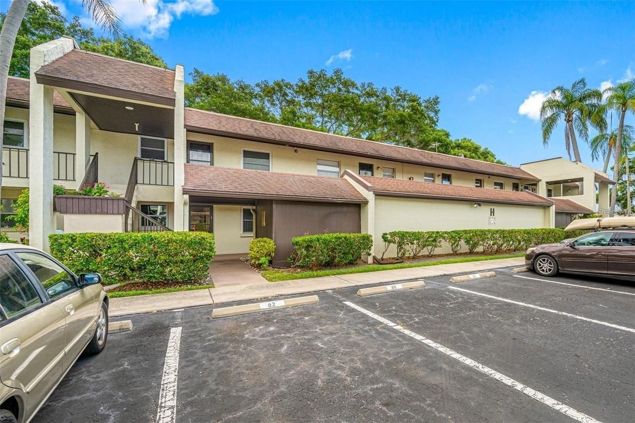 1100 E Bay Dr #82