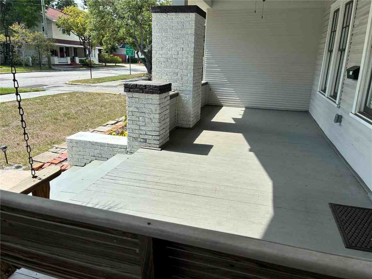 611 S Willow Ave - Photo 3 of 28
