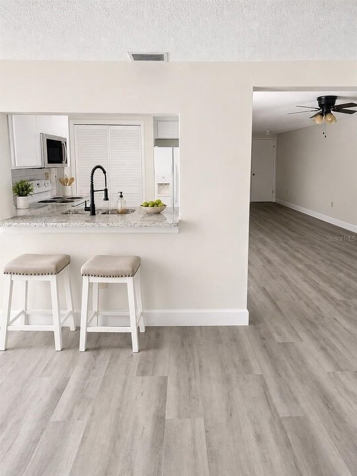 8213 Split Rail Ln - Photo 5 of 5