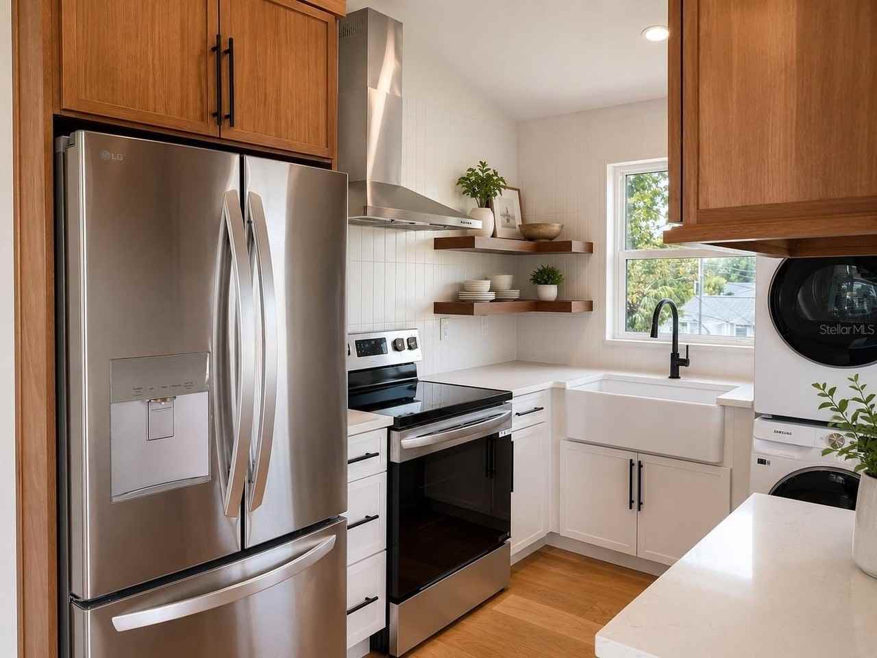 2822 1/2 11th St N - Photo 2 of 13