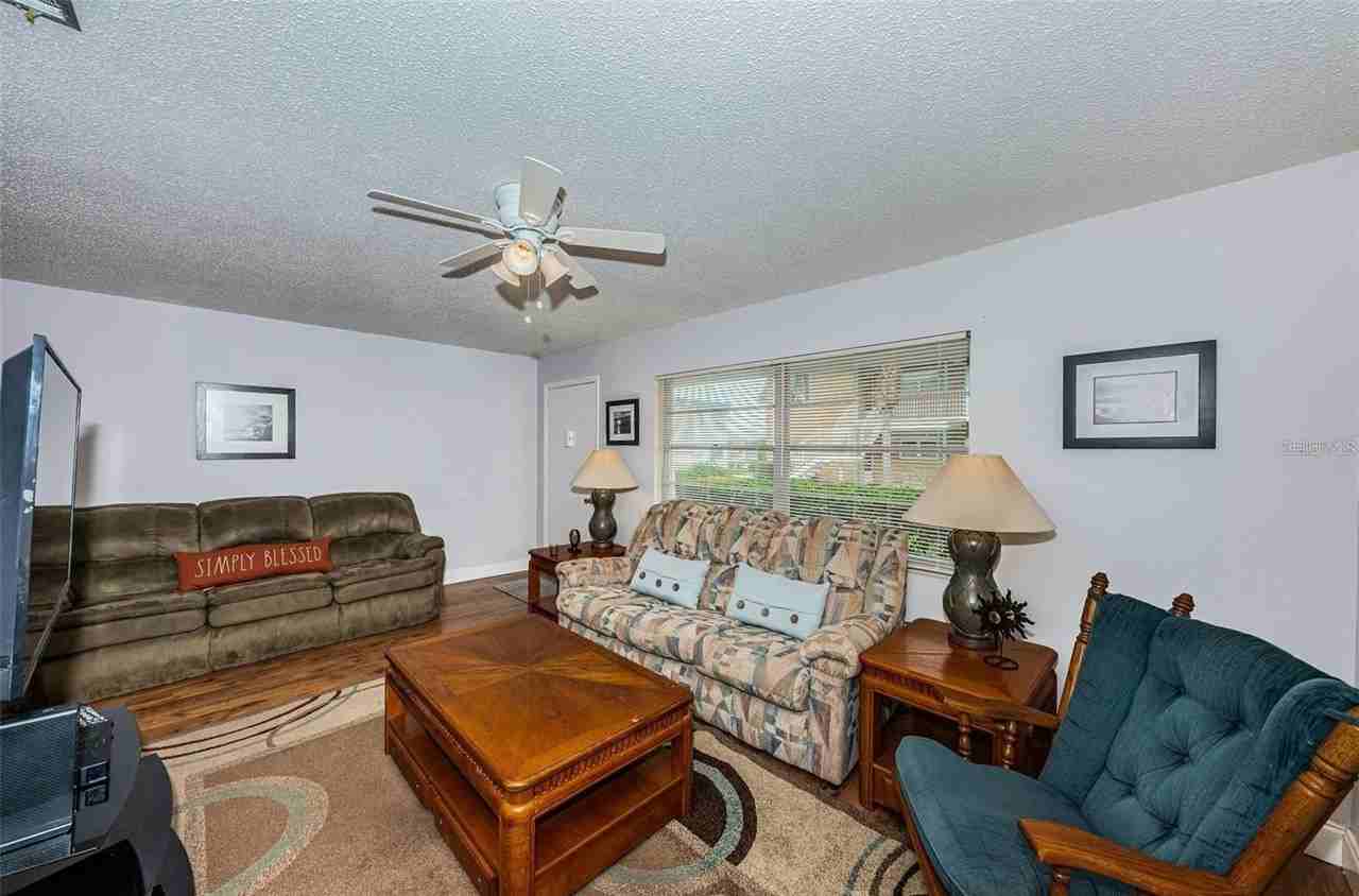 5217 81st St N #11 - Photo 3 of 13