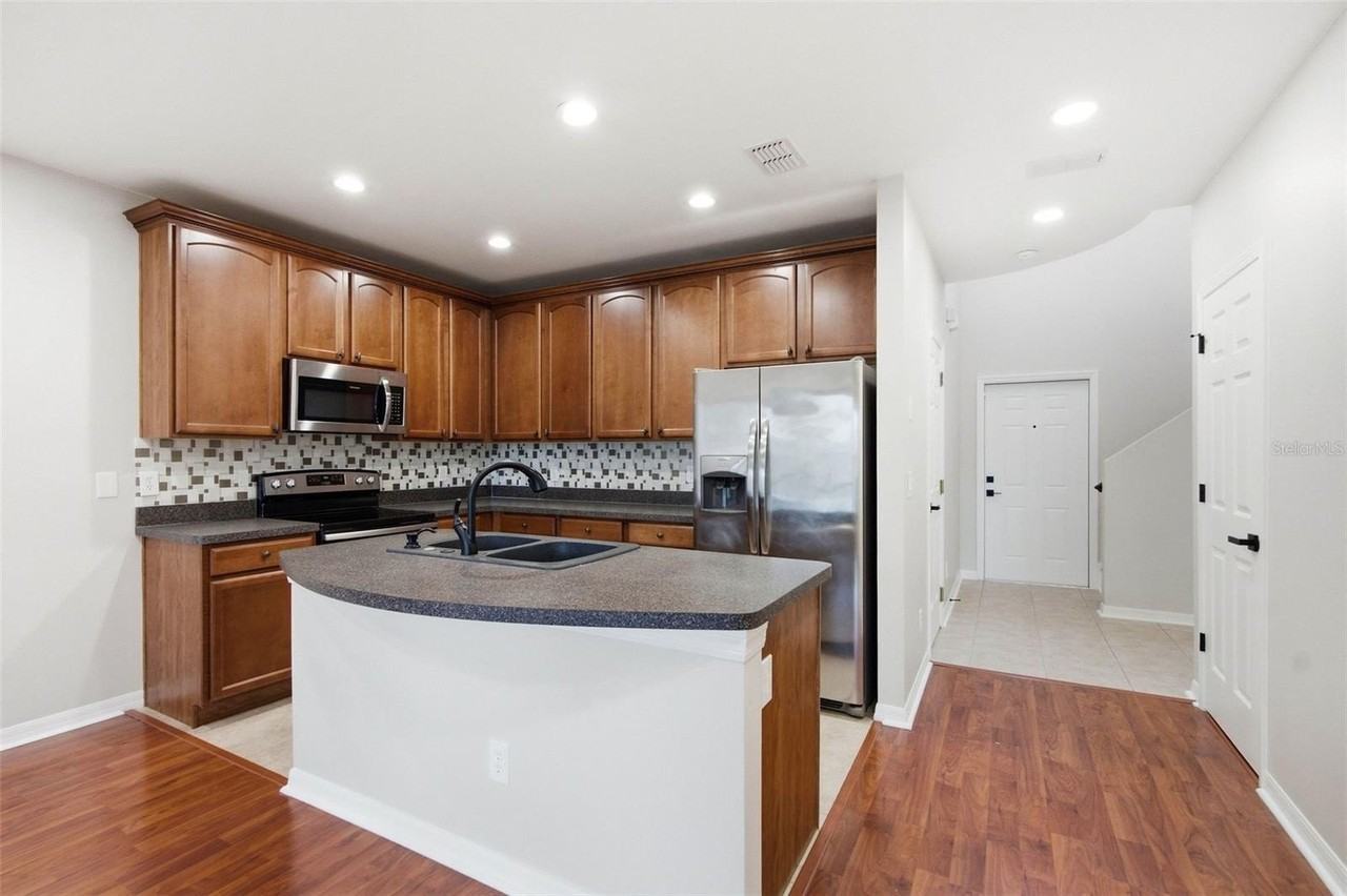 30149 Goodwick Way - Photo 3 of 22