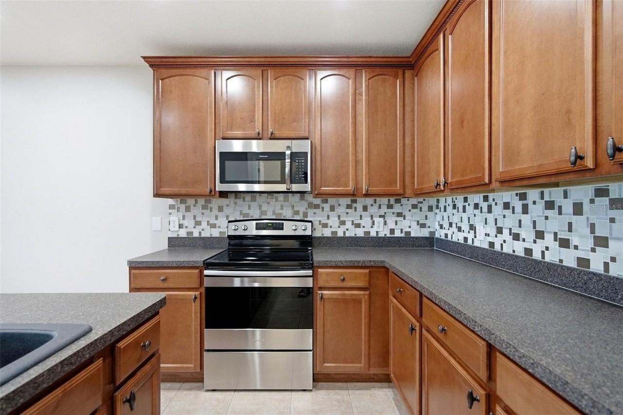 30149 Goodwick Way - Photo 5 of 22