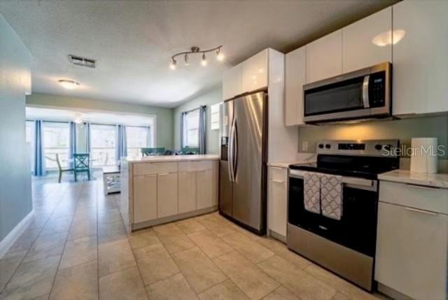 4825 Floramar Ter - Photo 3 of 18
