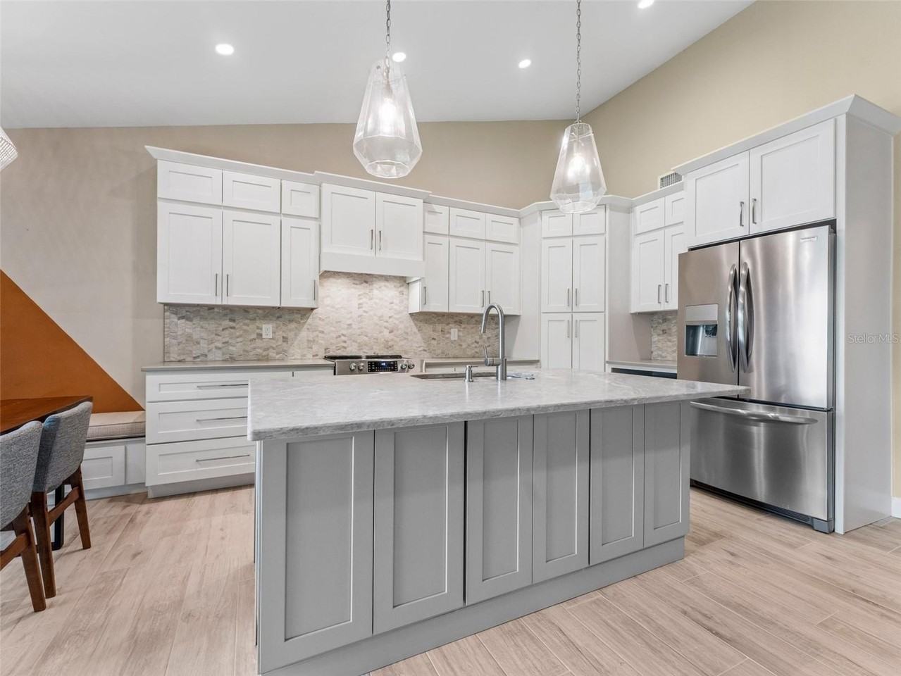 3350 Dunemoor Ct - Photo 2 of 40