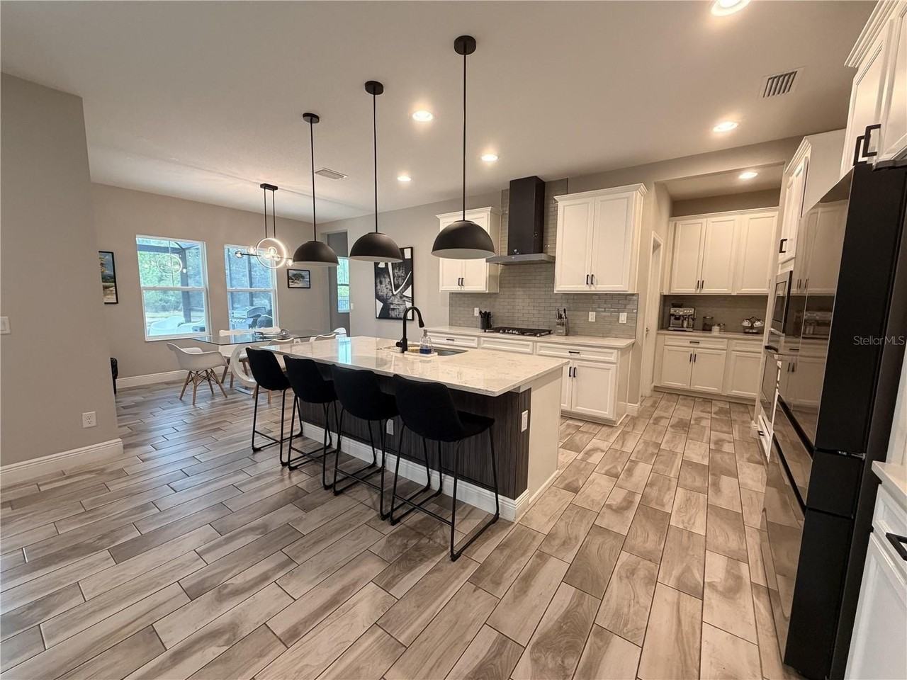 18071 Aero Ave - Photo 5 of 31