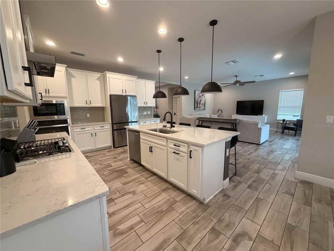 18071 Aero Ave - Photo 7 of 31