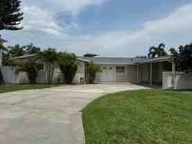 3945 Fontainebleau Dr - Photo 1 of 1