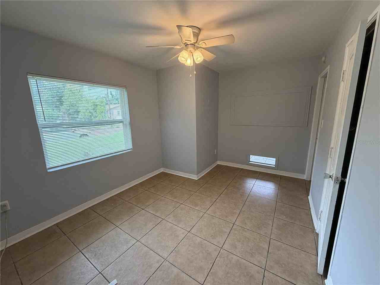 370 3rd St Nw #1 - Photo 7 of 10