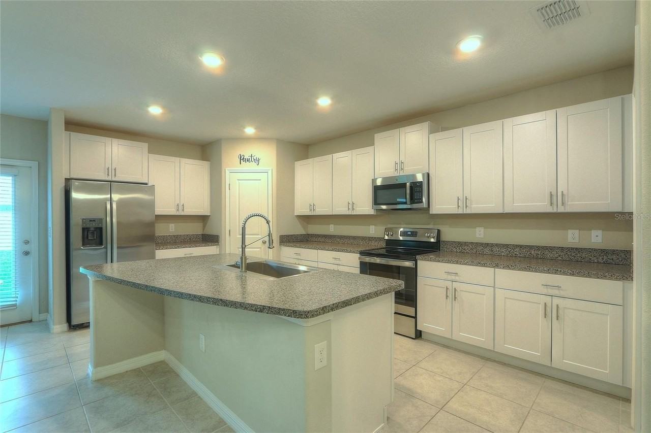 7217 Ronnie Gardens Ct - Photo 2 of 39
