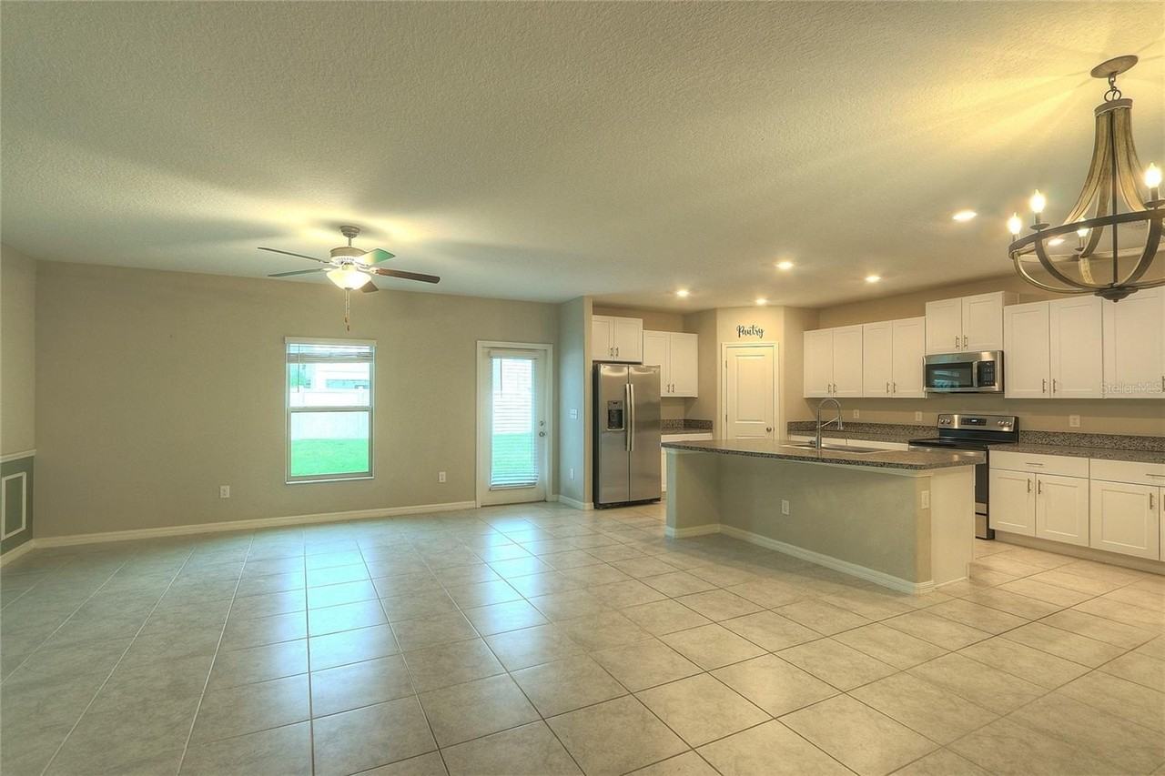 7217 Ronnie Gardens Ct - Photo 6 of 39