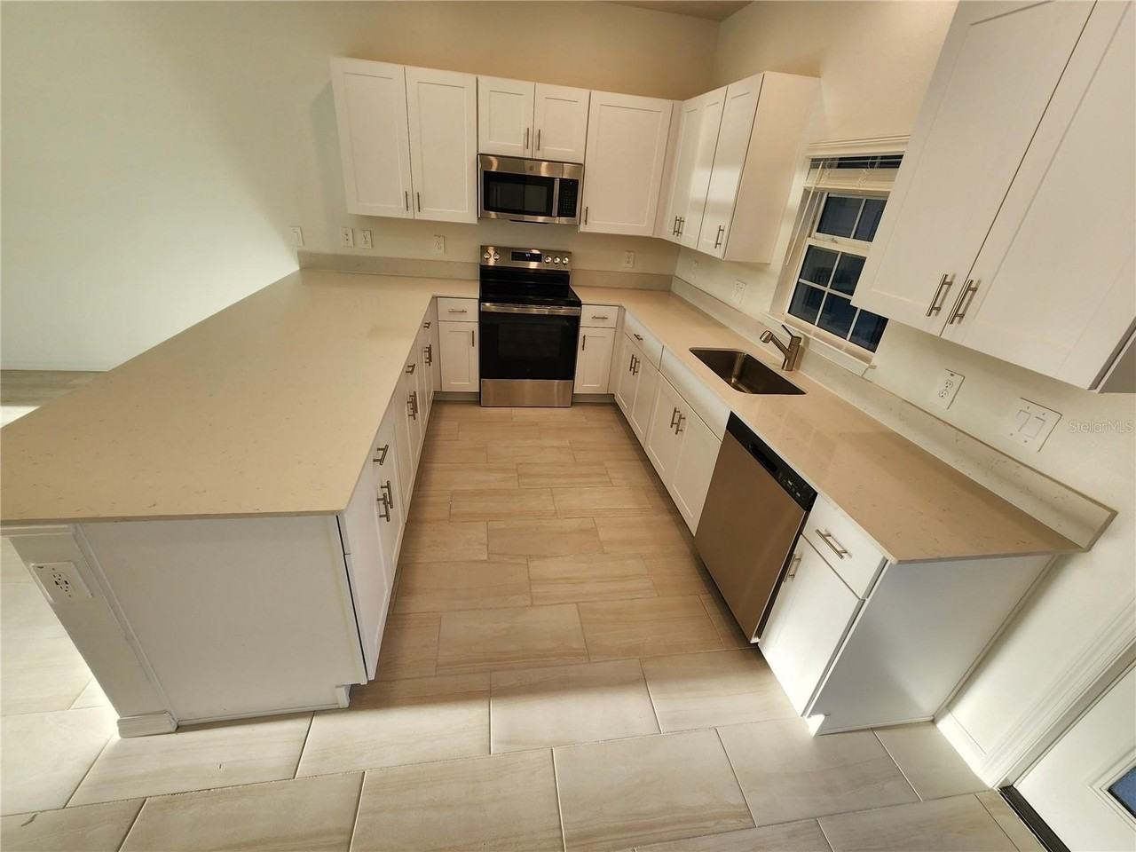 3774 Lonzalo Way - Photo 6 of 14