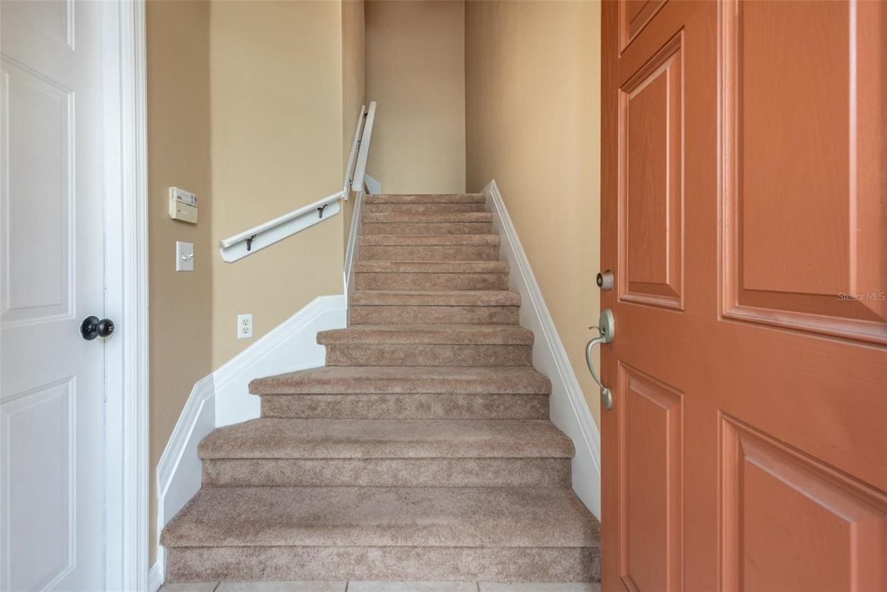 6750 Eagle Feather Dr - Photo 4 of 24
