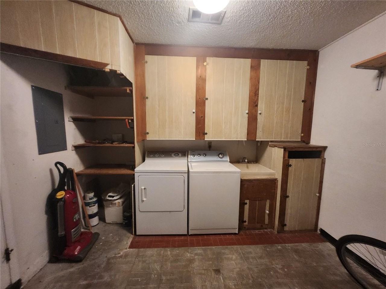 2842 Highlands Blvd #A - Photo 5 of 25