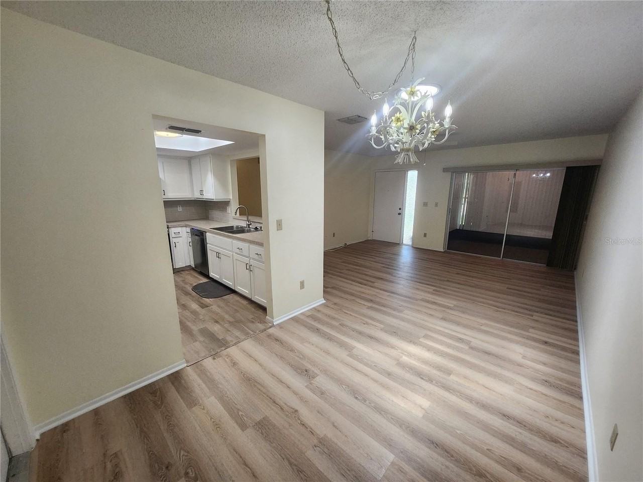 2842 Highlands Blvd #A - Photo 6 of 25