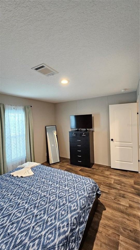 1831 Ruby St - Photo 7 of 32