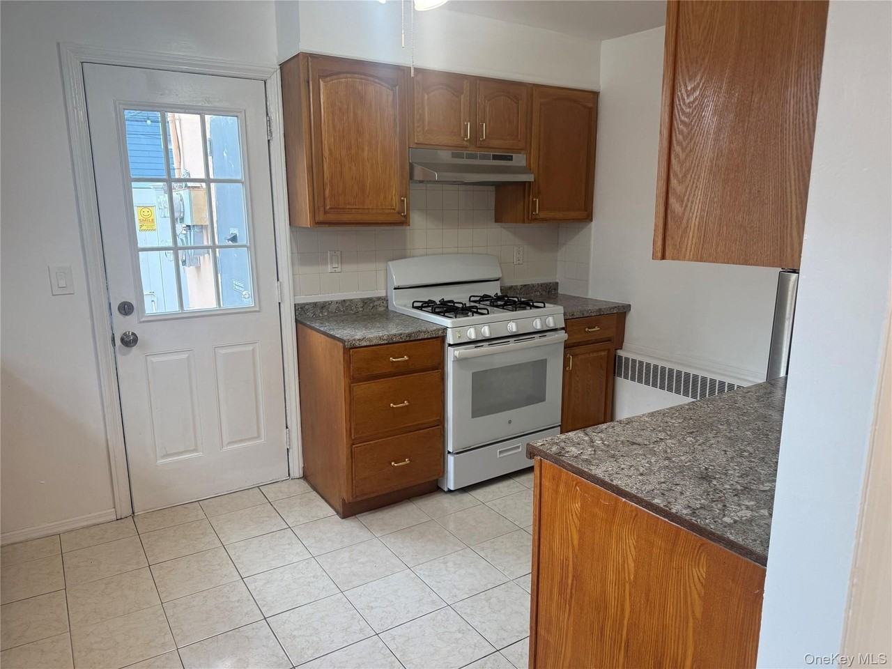 646 E Park Ave - Photo 2 of 9