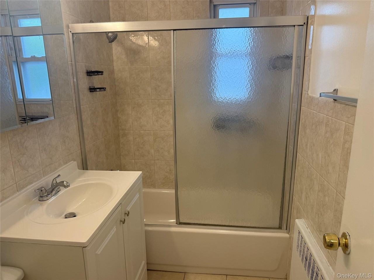 646 E Park Ave - Photo 6 of 9