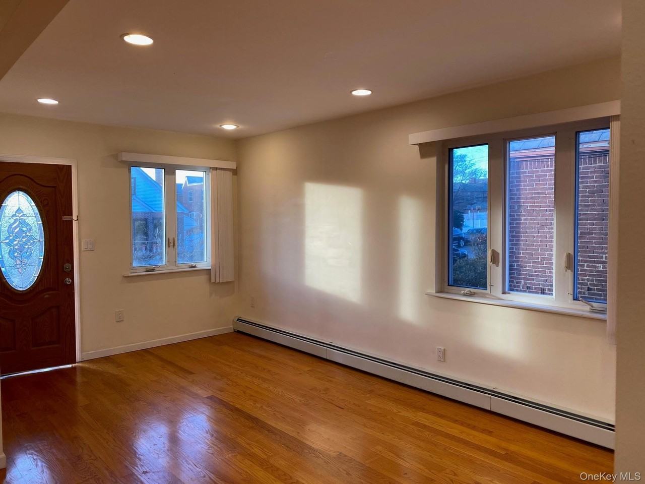 4719 194th St - Photo 2 of 15