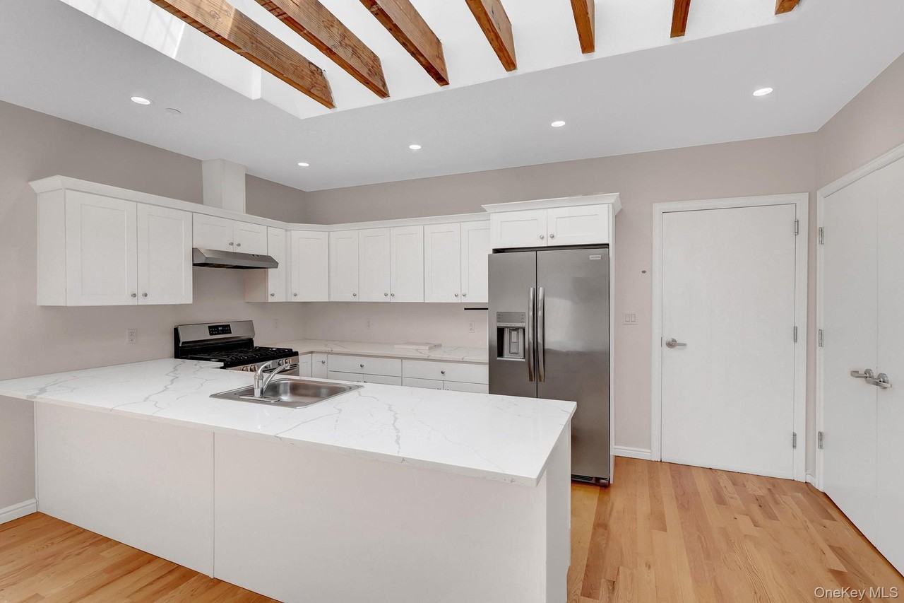 136 Rockaway Ave #201 - Photo 6 of 16