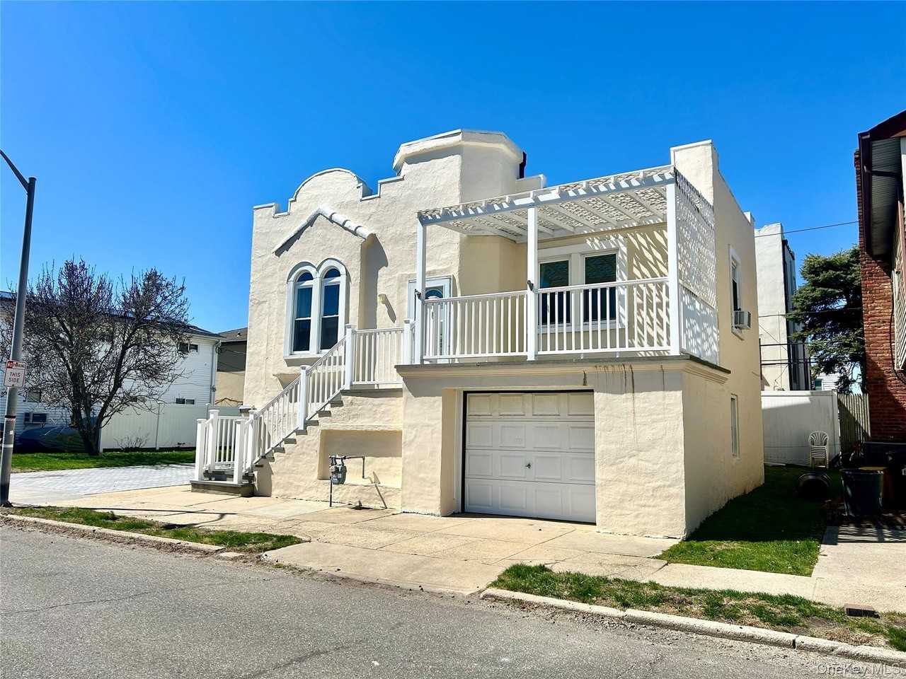 105 Mitchell Ave #UPPER