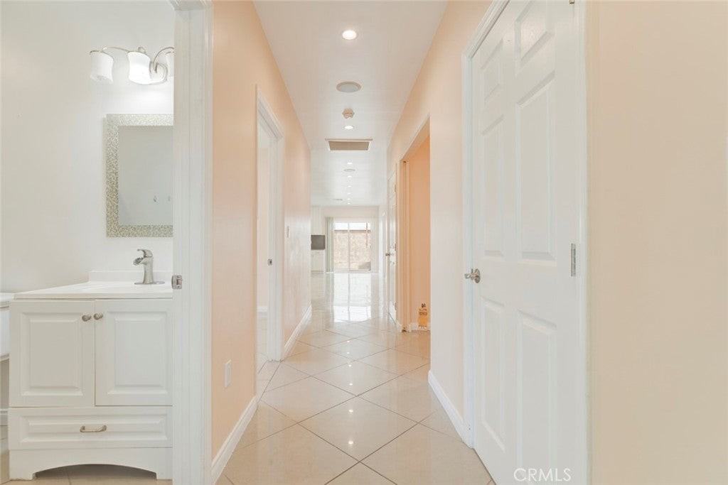 7319 Valmont St - Photo 5 of 27