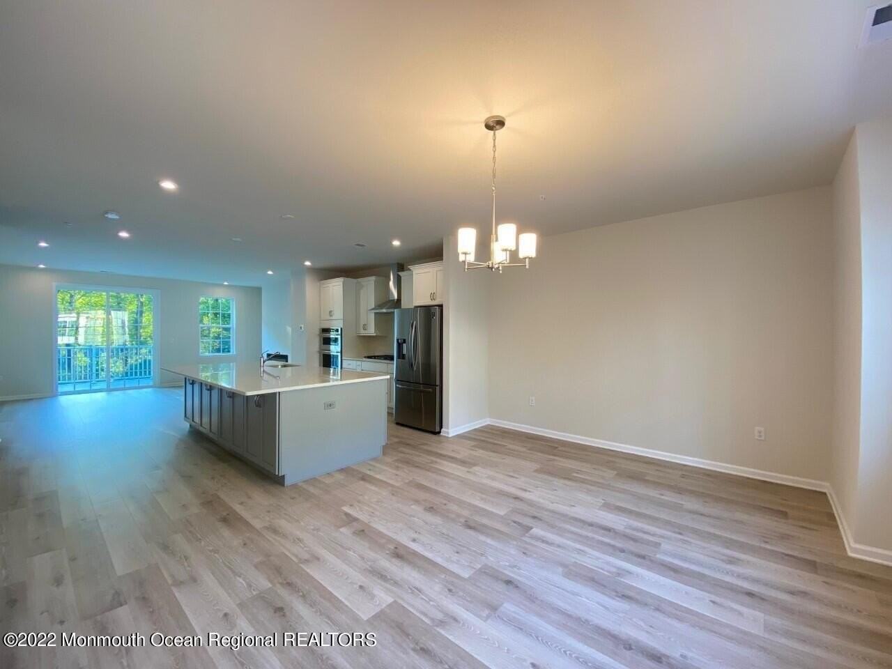 102 Arose Ln - Photo 5 of 20