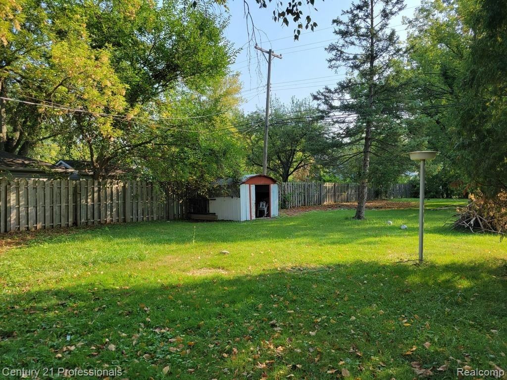 3225 Crooks Rd - Photo 2 of 24