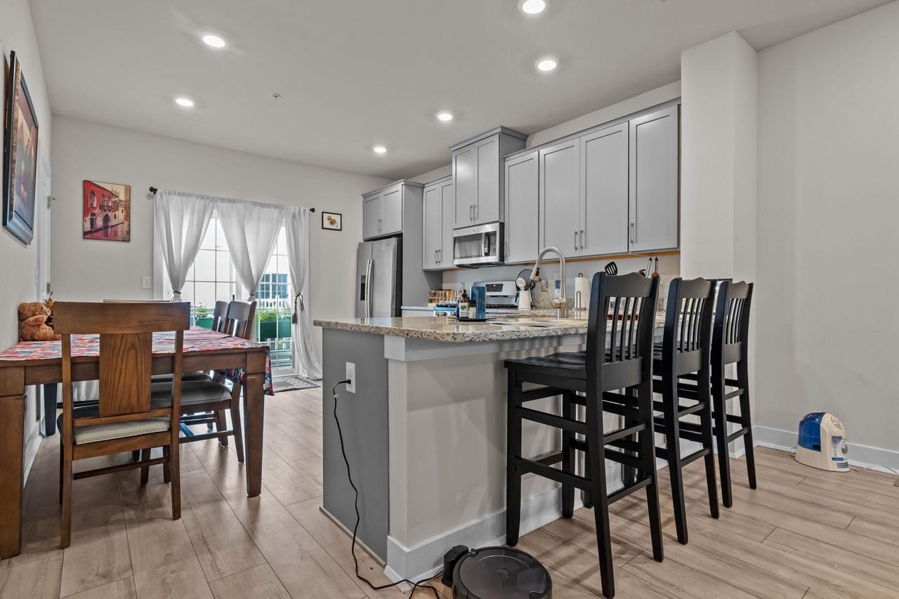 108 Annapolis St - Photo 7 of 22