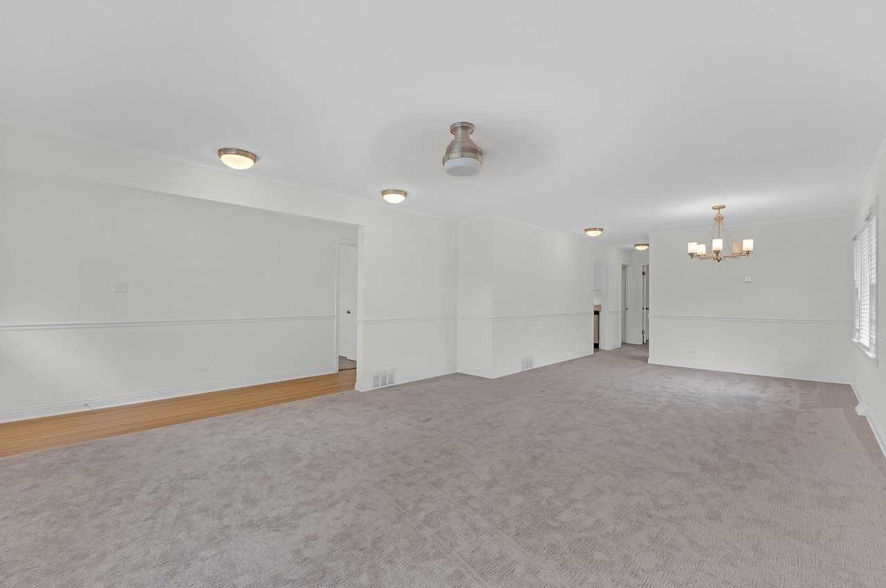 5018 Dobson St - Photo 6 of 25