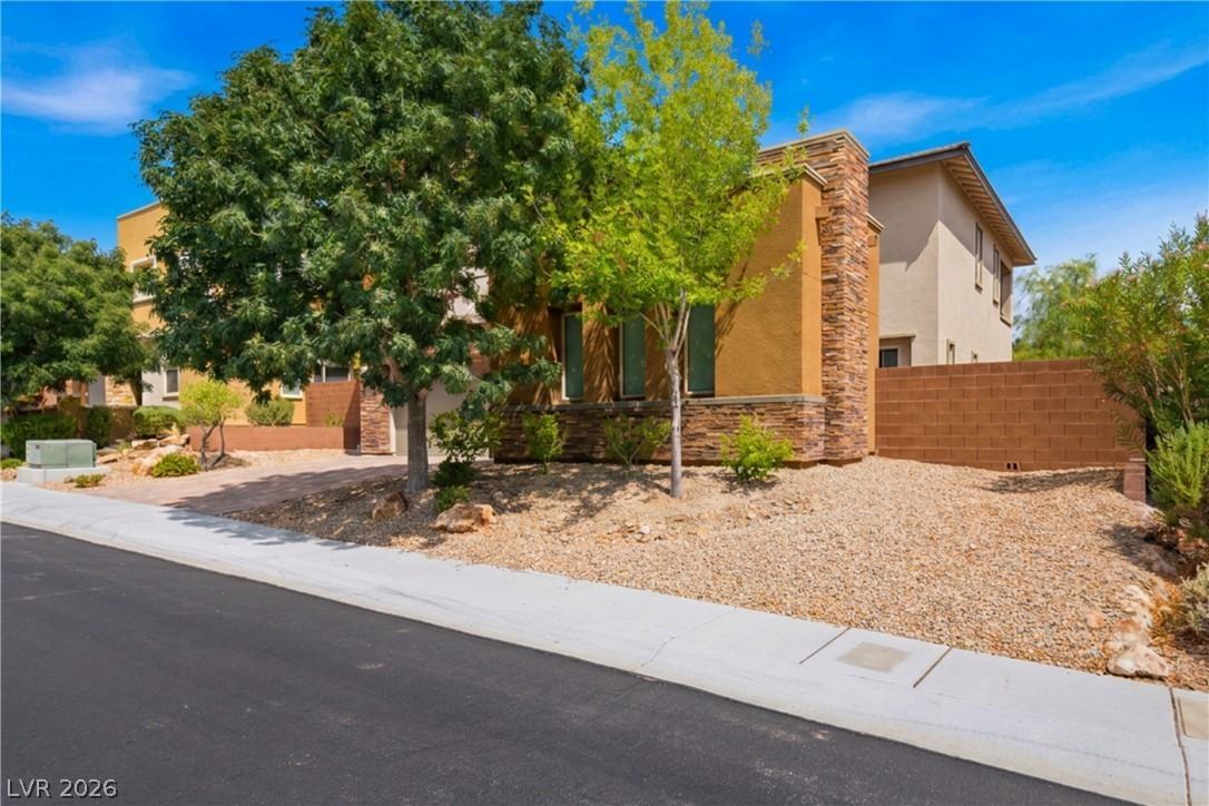 10314 Apache Blue Ave - Photo 4 of 50