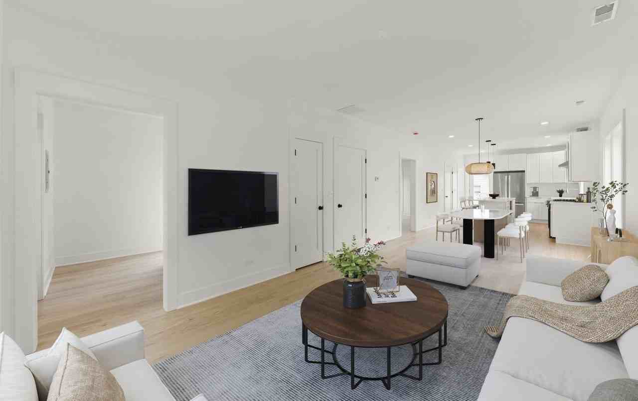 118 N President St - Photo 6 of 46