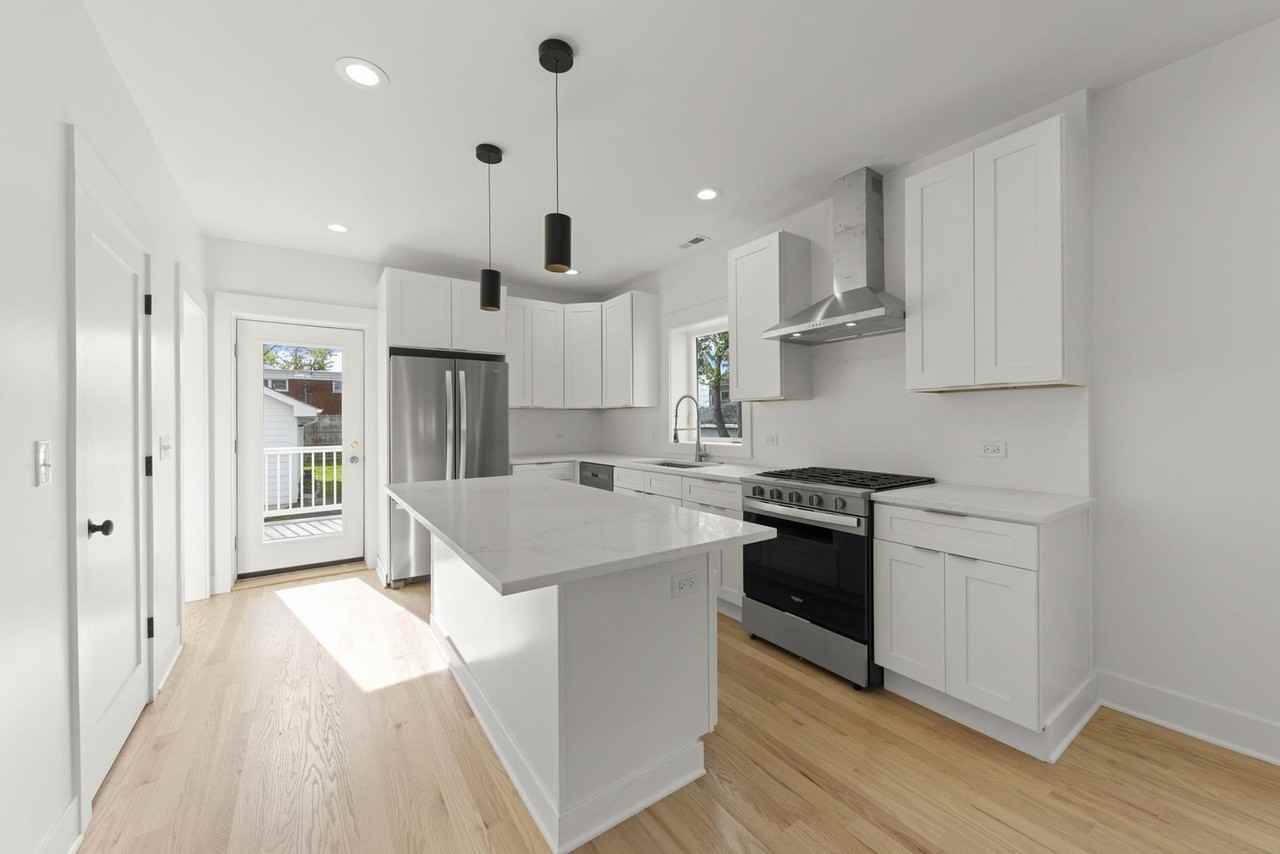 118 N President St - Photo 7 of 46
