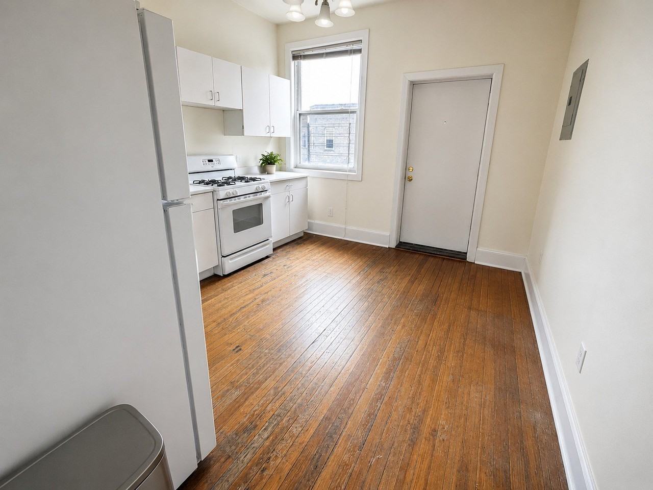 2636 N Clark St #3S - Photo 7 of 16