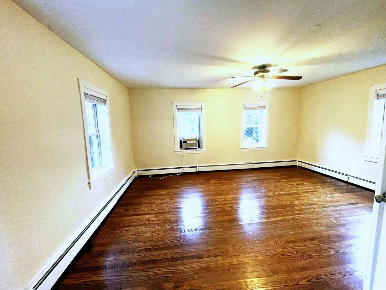 315 S 13th Ave - Photo 2 of 10