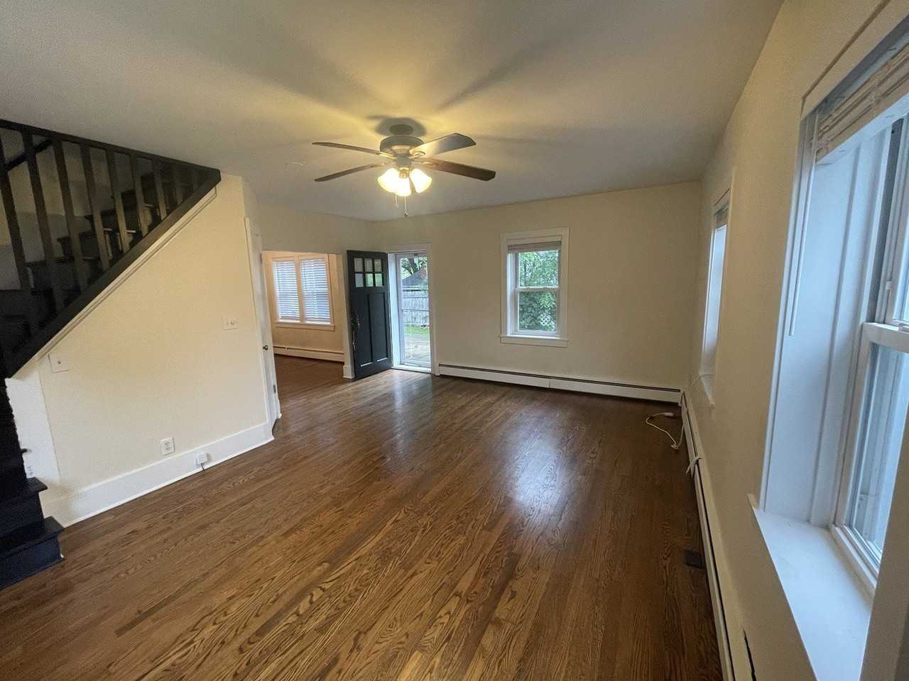 315 S 13th Ave - Photo 3 of 10