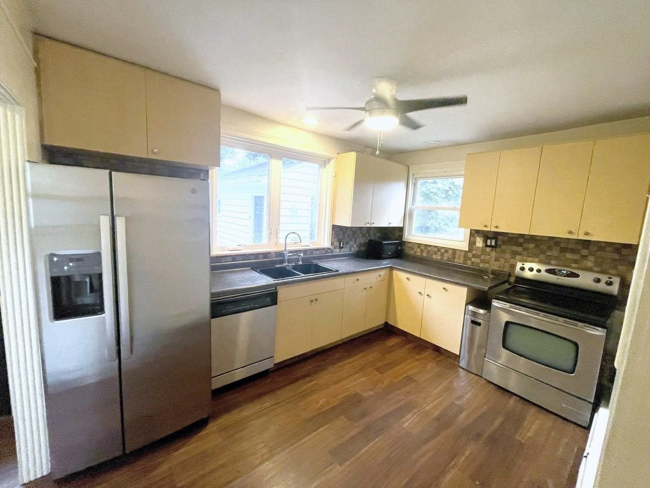 315 S 13th Ave - Photo 5 of 10