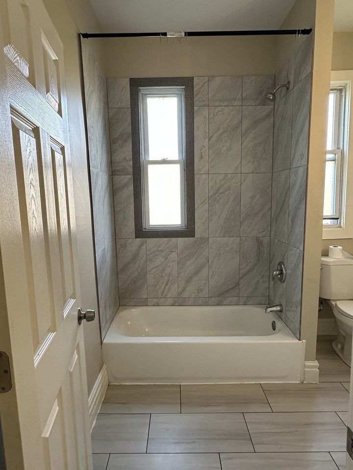 1522 E 71st Pl #2 - Photo 6 of 11