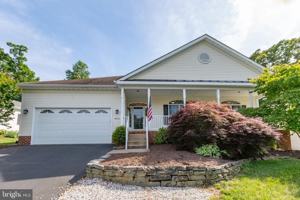 featured image of 4210 Stonehaven Way