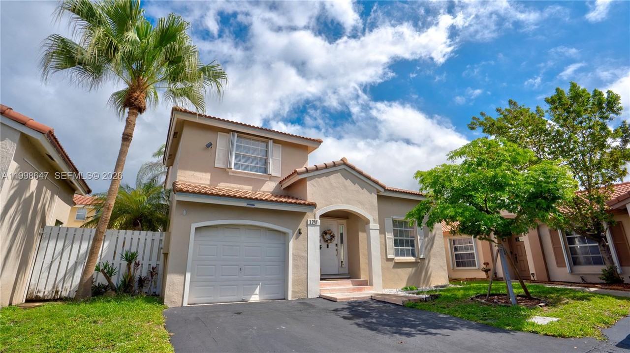 1237 Nw 125th Ter - Photo 3 of 50
