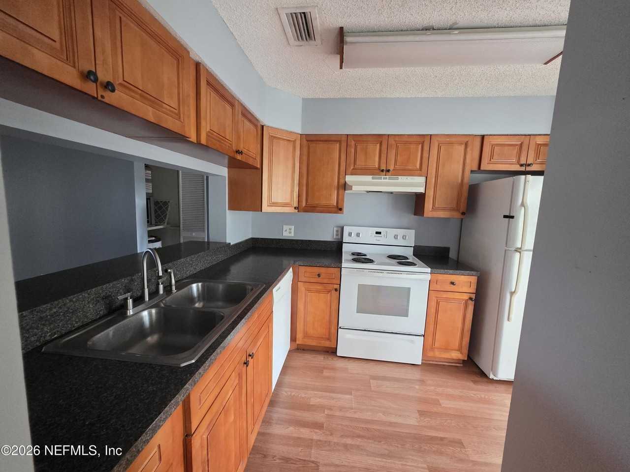5615 San Juan Ave #606 - Photo 7 of 22